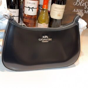 Teri Shoulder Bag in Spazzolato leather